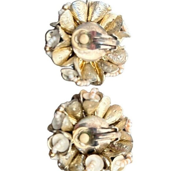 VINTAGE IRIDESCENT BEADED FLORAL CLIP ON EARRINGS UNIQUE 2 SETS PREOWNED - Picture 2 of 5